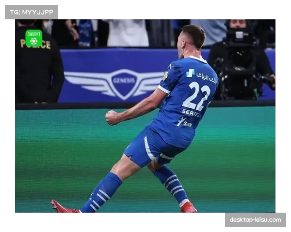 利雅得新月达马克任意球9比14 防守定位球时的组织与盯人